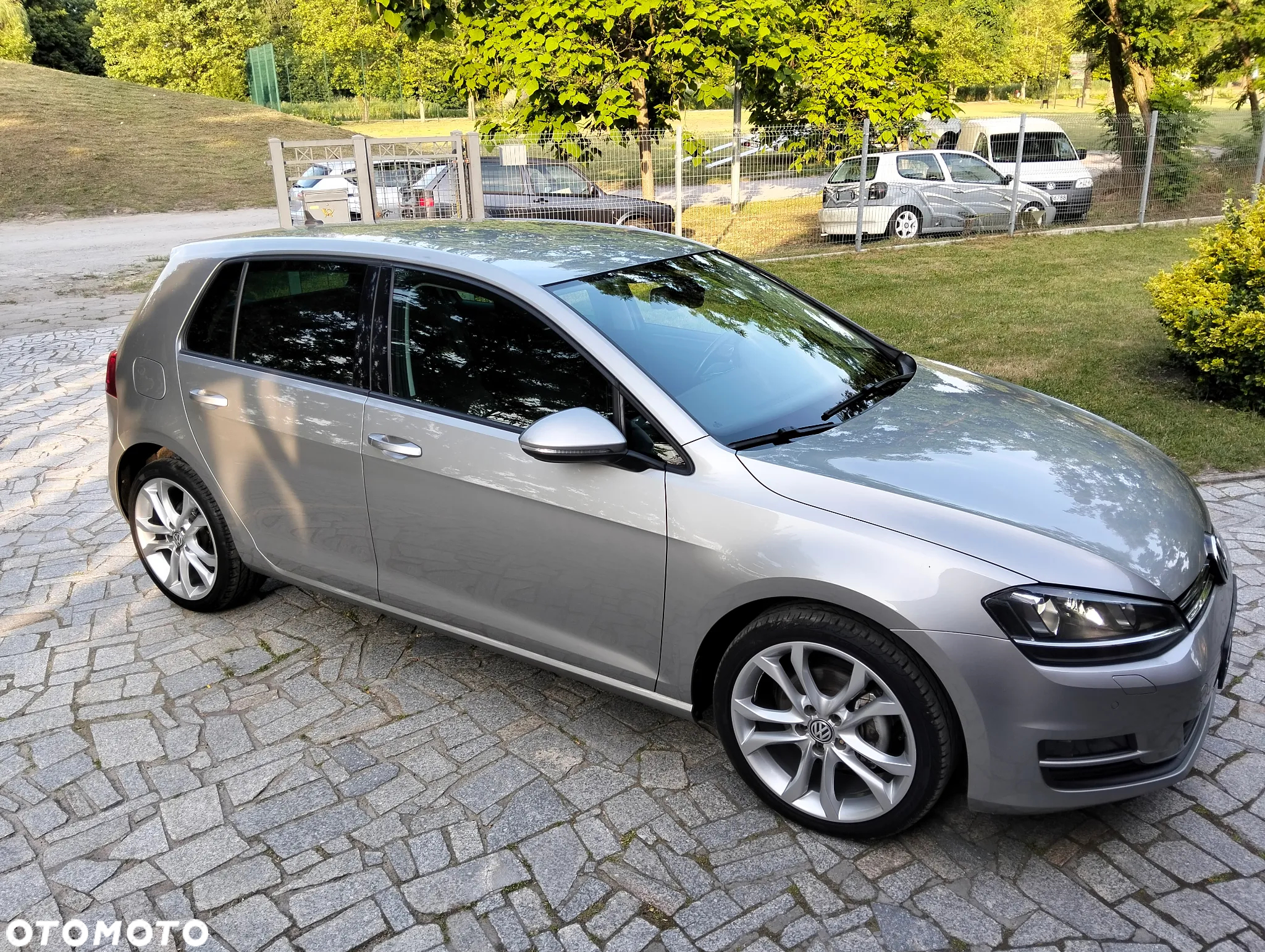 Volkswagen Golf VI 1.6 TDI Highline - 9