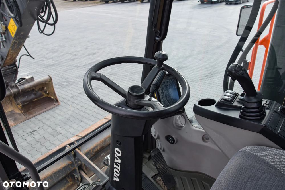 Volvo EWR150E / 6400 MTH / KOPARKA KOŁOWA / KABINA / KLIMATYTZACJA / SPYCH / STABILIZATORY / DODATKOWY OSPRZĘT / 3 ŁYŻKI / SPROWADZONA - 22