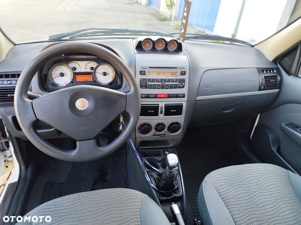 Fiat Strada Adventure - 9