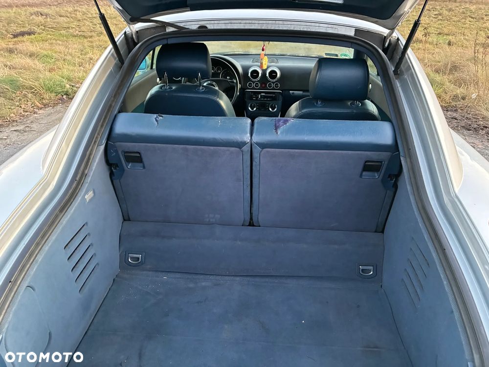 Audi TT Coupé 1.8T - 11