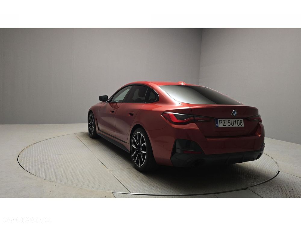 BMW Seria 4 2024 photo 4