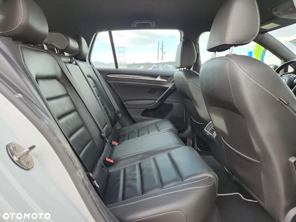 Volkswagen Golf R 4Motion (BlueMotion Technology) - 7