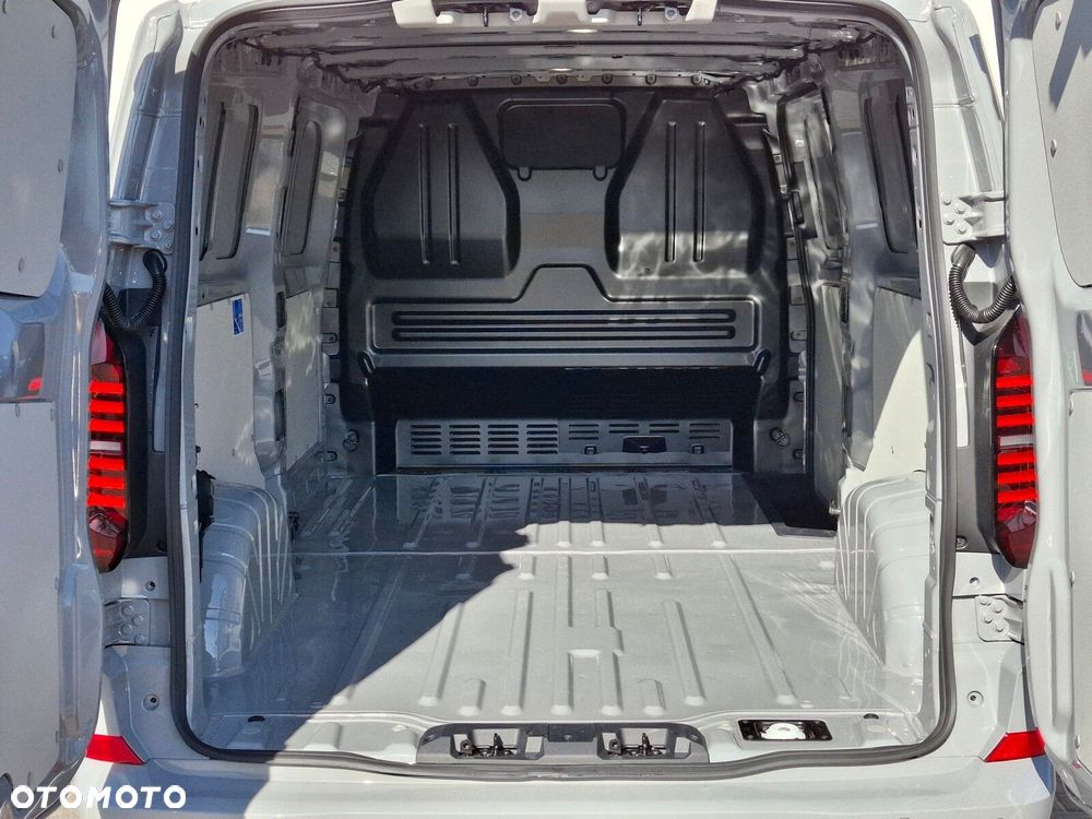 Volkswagen Transporter - 8