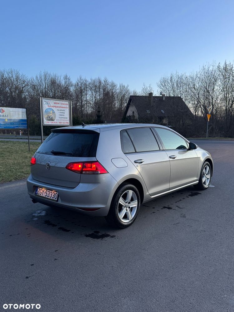 Volkswagen Golf 1.6 TDI Comfortline - 6