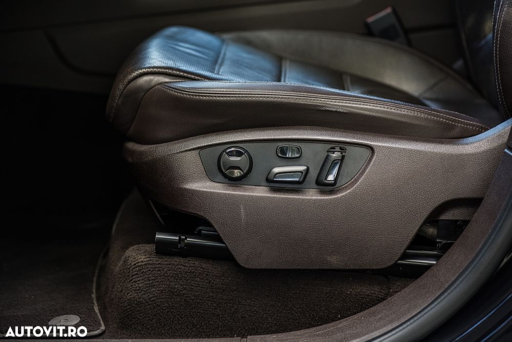 Volkswagen Touareg 3.0 V6 TDI SCR Blue Motion DPF Automatik - 16