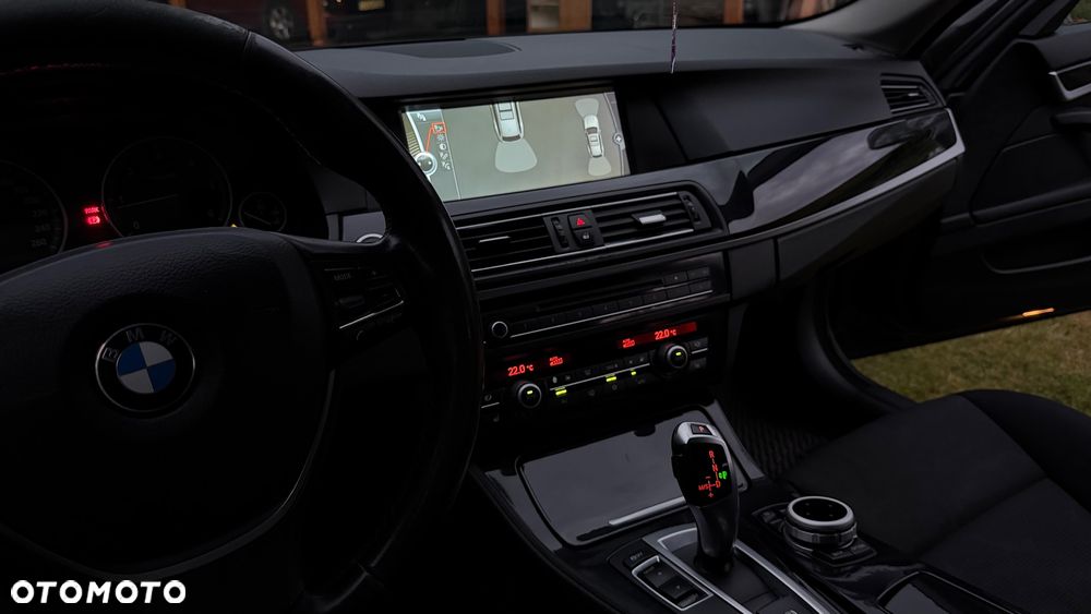 BMW Seria 5 520d - 5