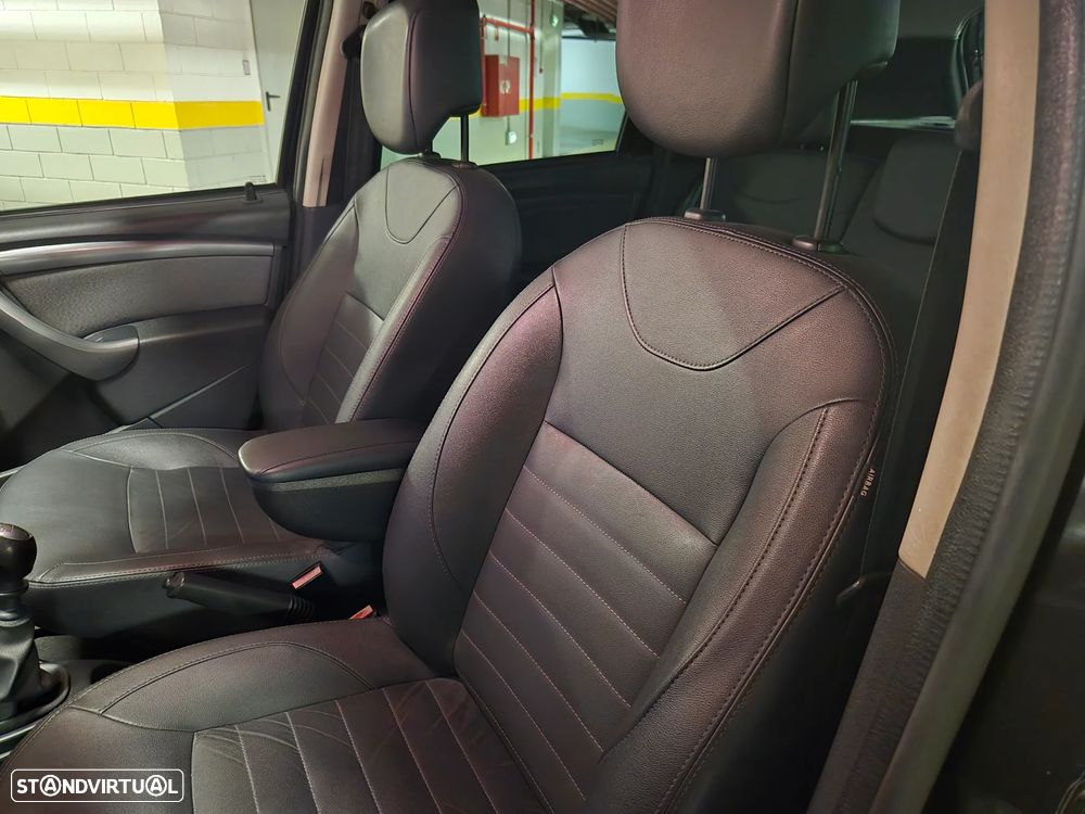 Dacia Duster 1.2 TCe Prestige - 23