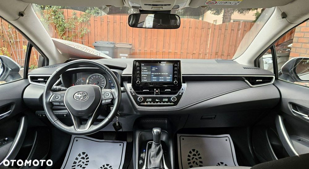 Toyota Corolla - 12