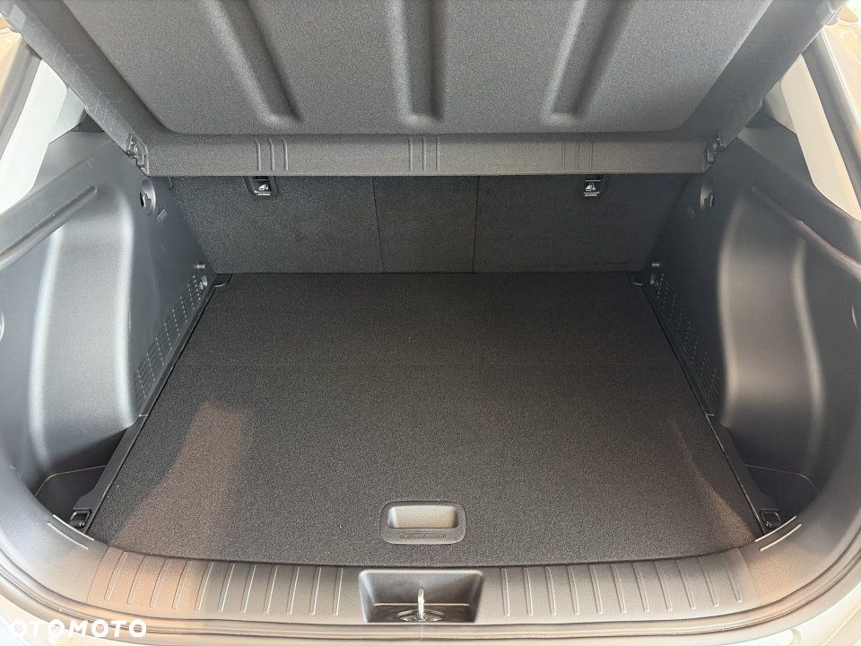 Hyundai Kona - 12