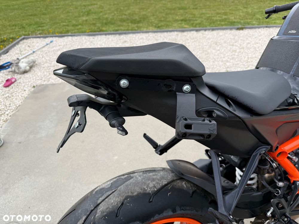 KTM Super Duke - 19