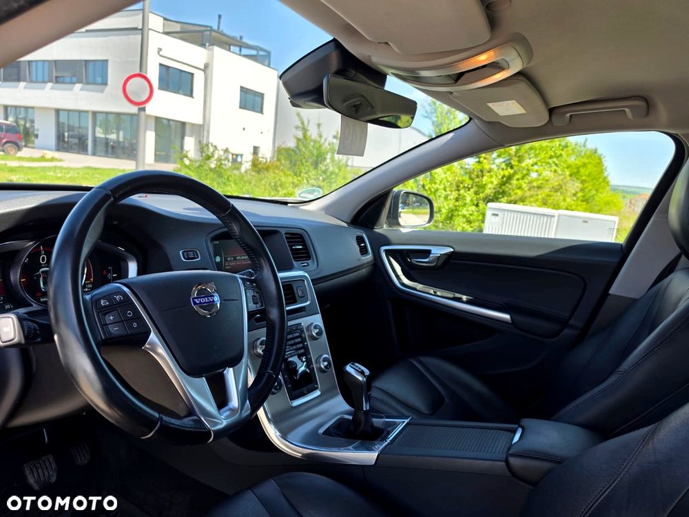 Volvo S60 D4 Drive-E Summum - 6