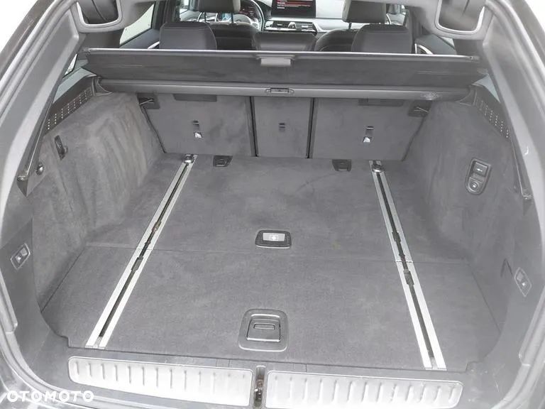 BMW Seria 5 - 36