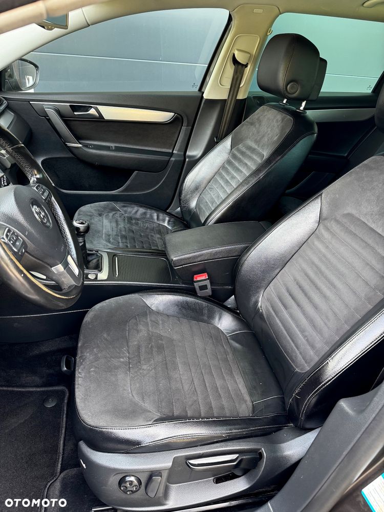 Volkswagen Passat - 18