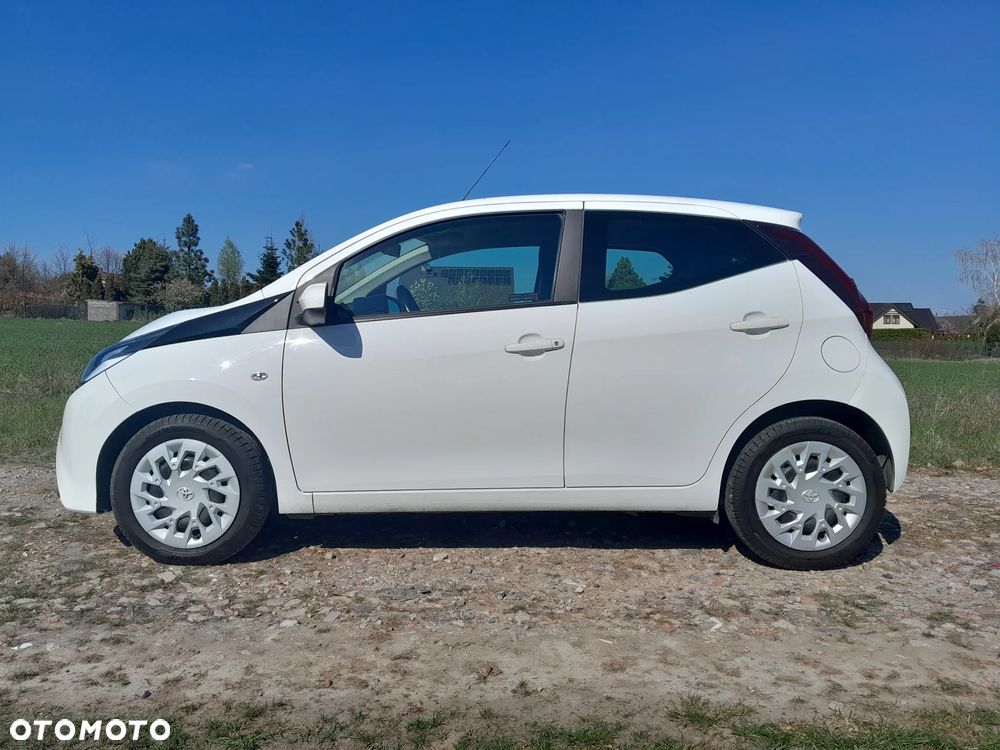 Toyota Aygo x-play - 17