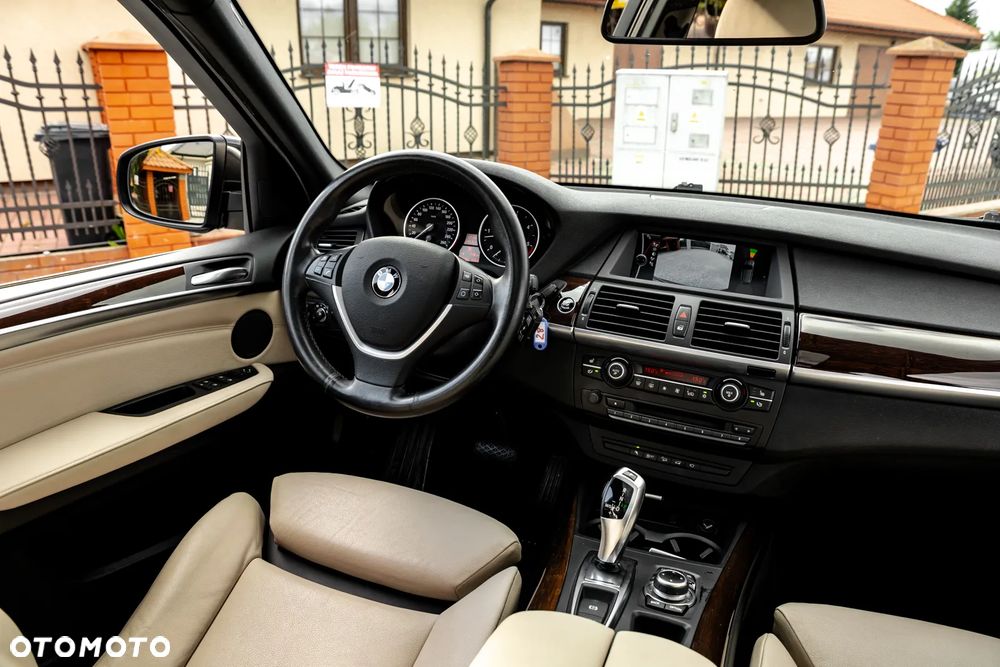 BMW X5 xDrive40d - 28