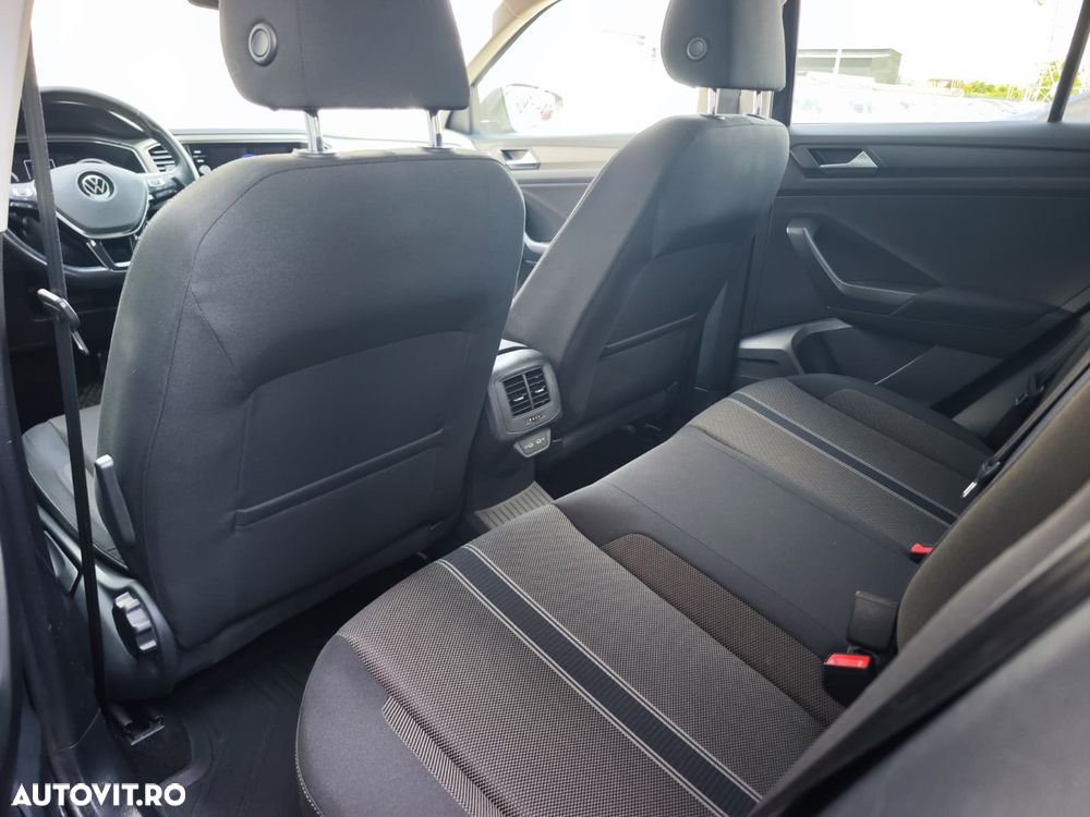 Volkswagen T-Roc 2.0 TDI DSG Design - 13