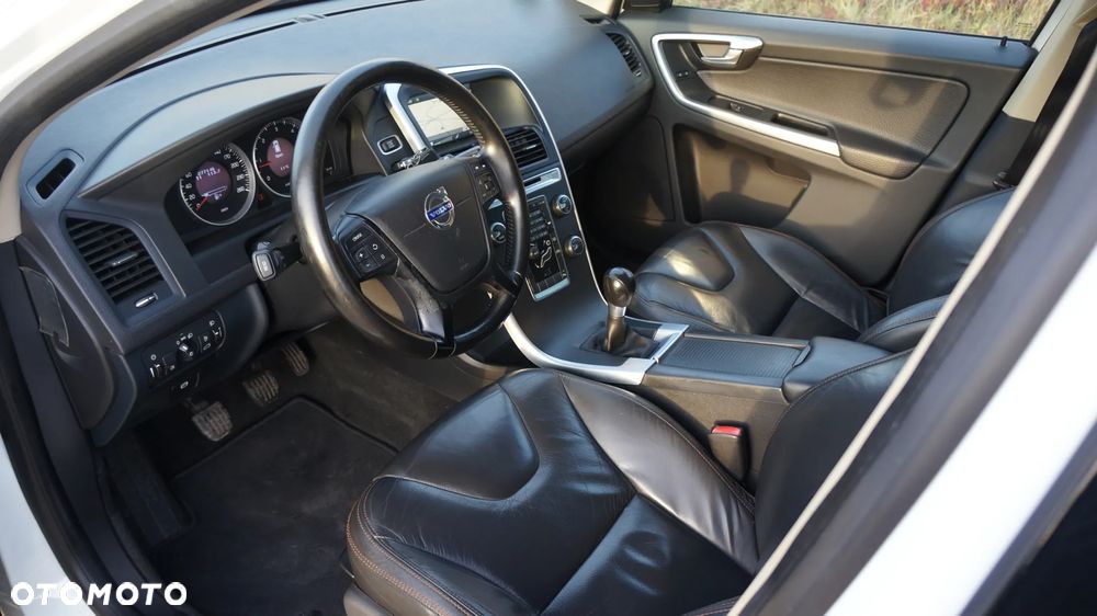 Volvo XC 60 D3 Momentum - 10