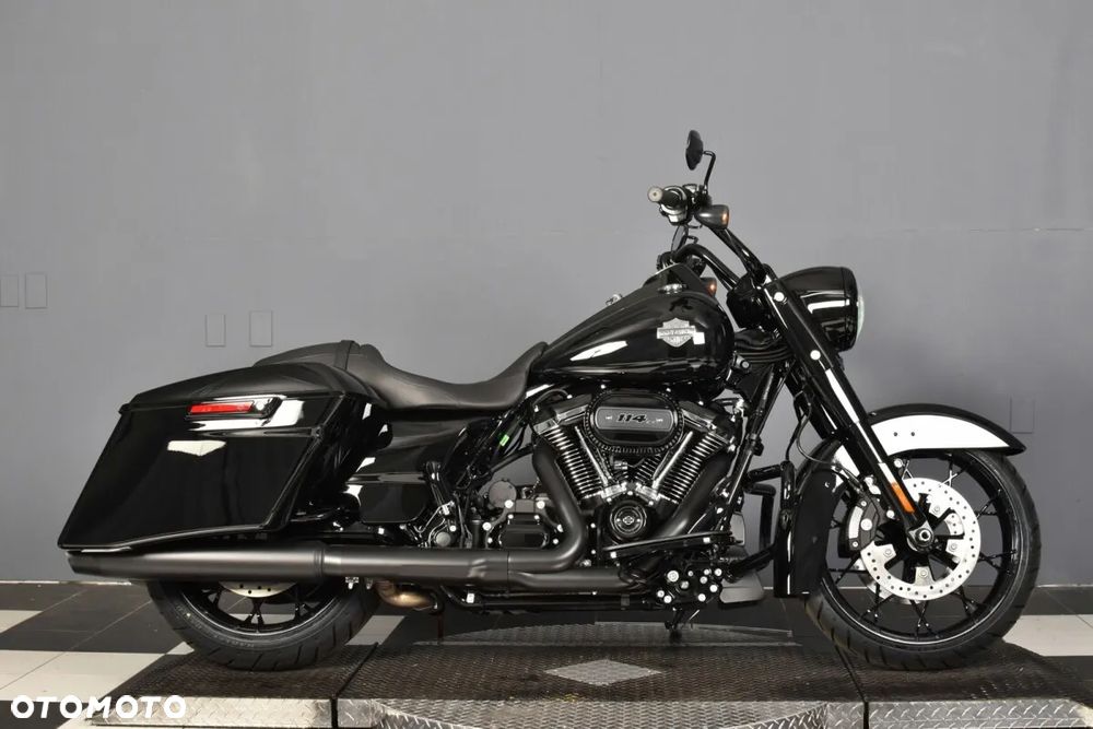 Harley-Davidson Touring Road King - 2