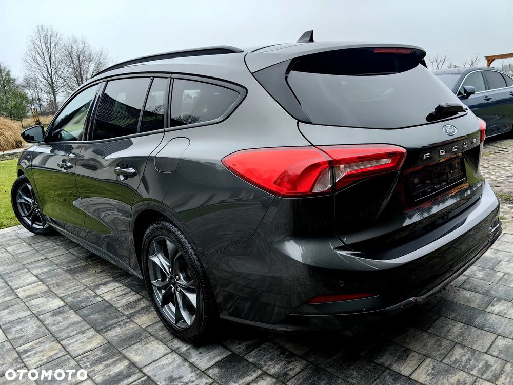 Ford Focus 1.5 EcoBlue Start-Stopp-System ST-LINE - 16