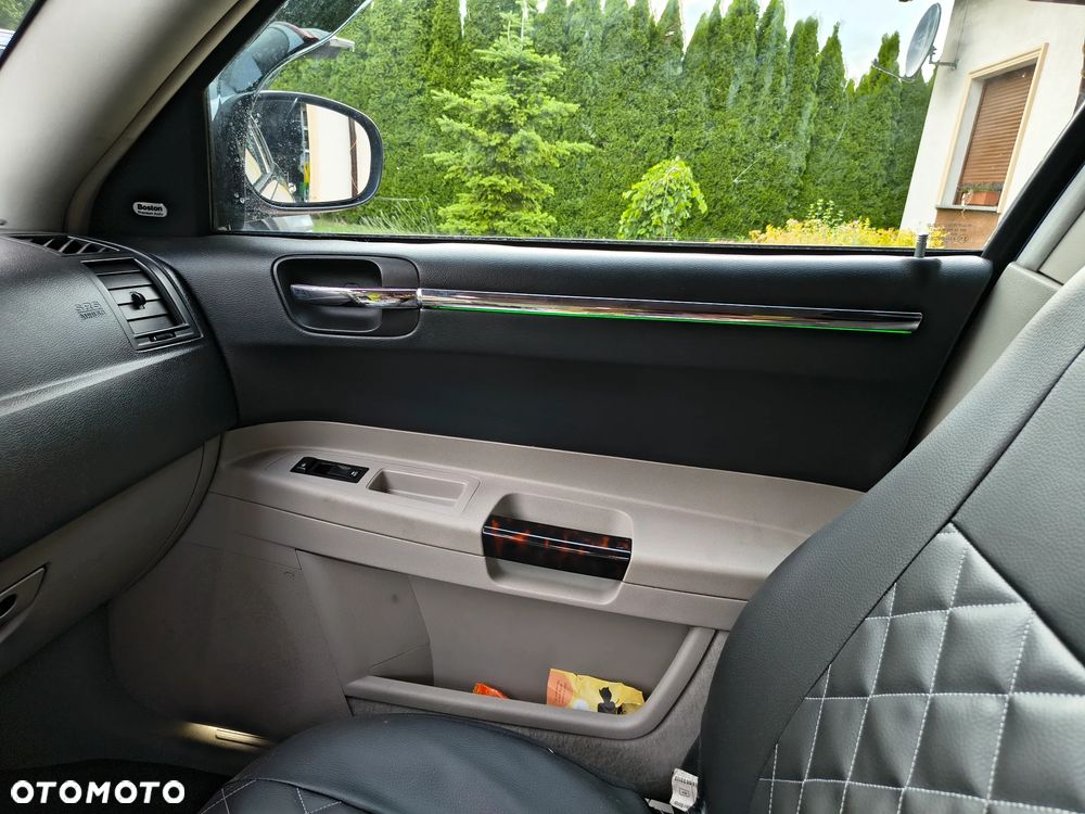 Chrysler 300C 3.0 CRD DPF Automatik - 6