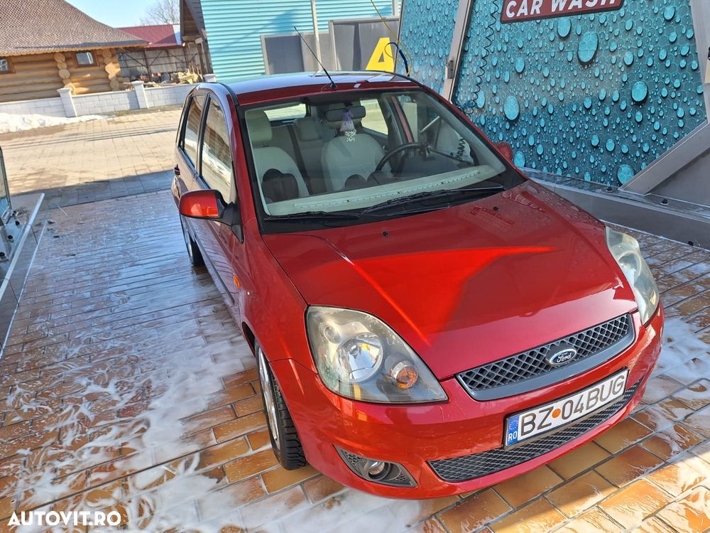 Ford Fiesta - 2