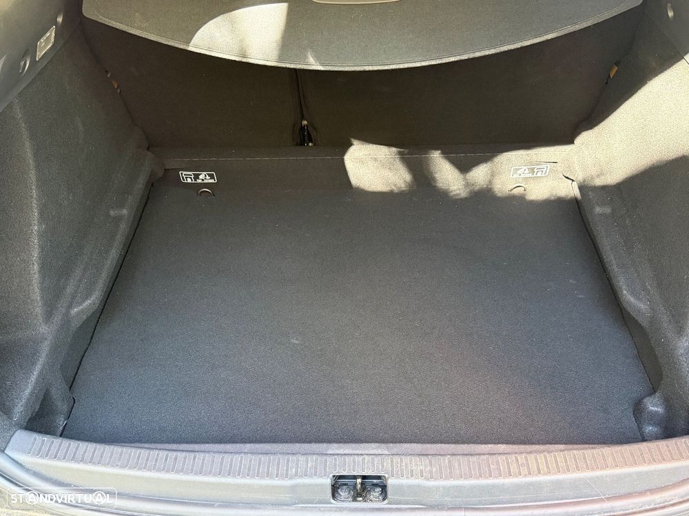 Renault Clio Sport Tourer 0.9 TCe Limited - 19