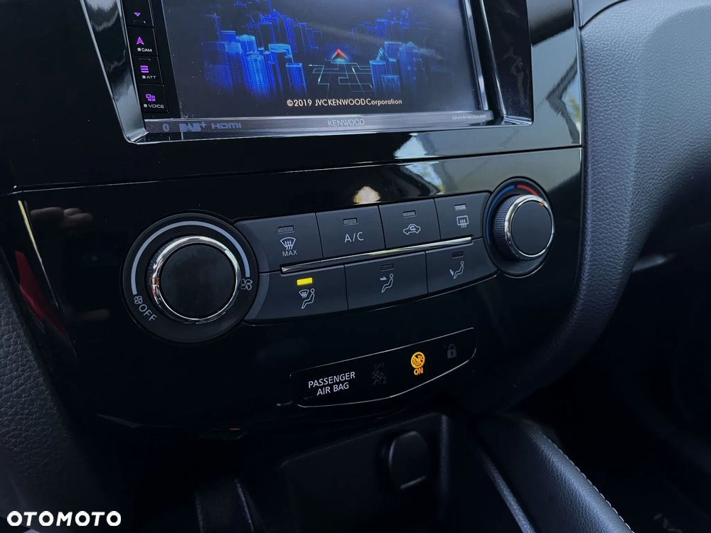 Nissan Qashqai 1.5 dCi N-Connecta - 32