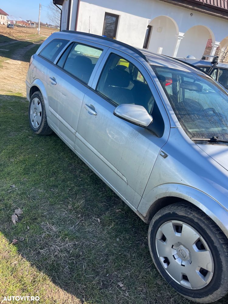 Opel Astra 1.9 CDTI DPF Cosmo - 2