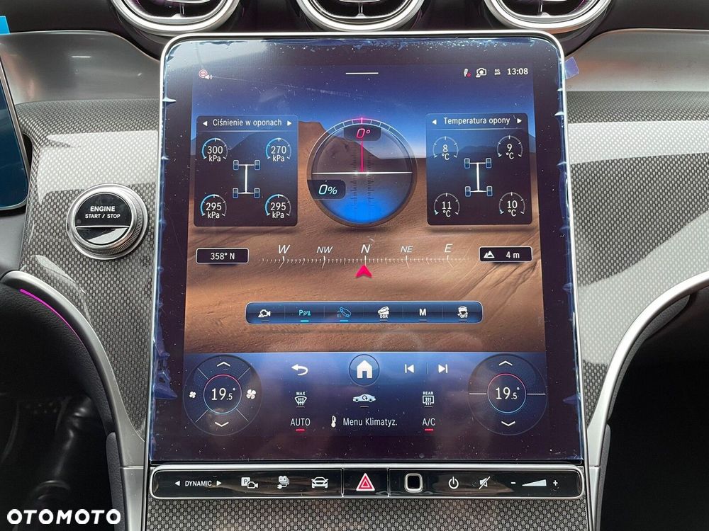 Mercedes-Benz GLC - 33