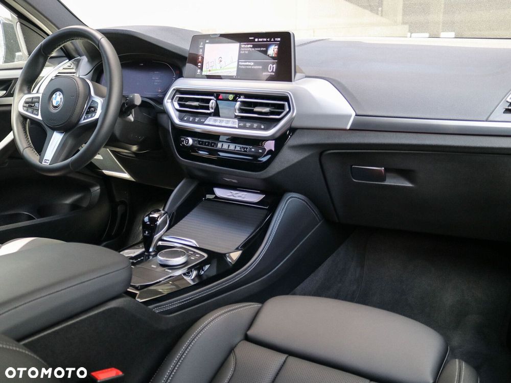 BMW X4 - 26