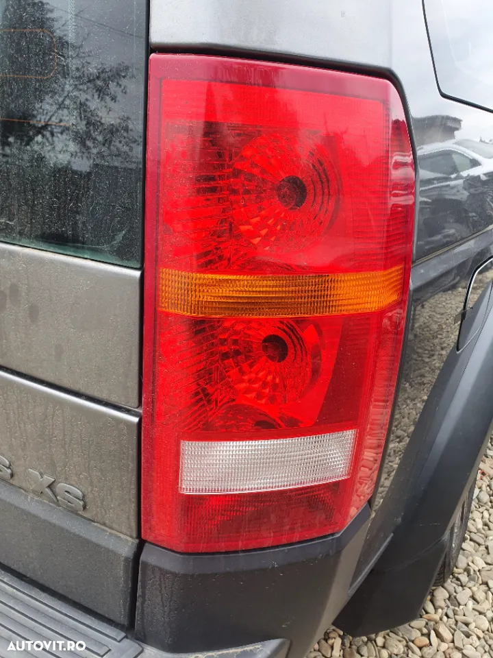 Dezmembrez Land Rover Discovery 3 an 2007 cod motor 276DT 190cp tdv6 stop stopuri lampa tripla spate stanga dreapta catalizator filtru particule navigatie cd player prag praguri pompa inalta vacuum EGR kit pornire Range Rover Sport dezmembrari piese - 2