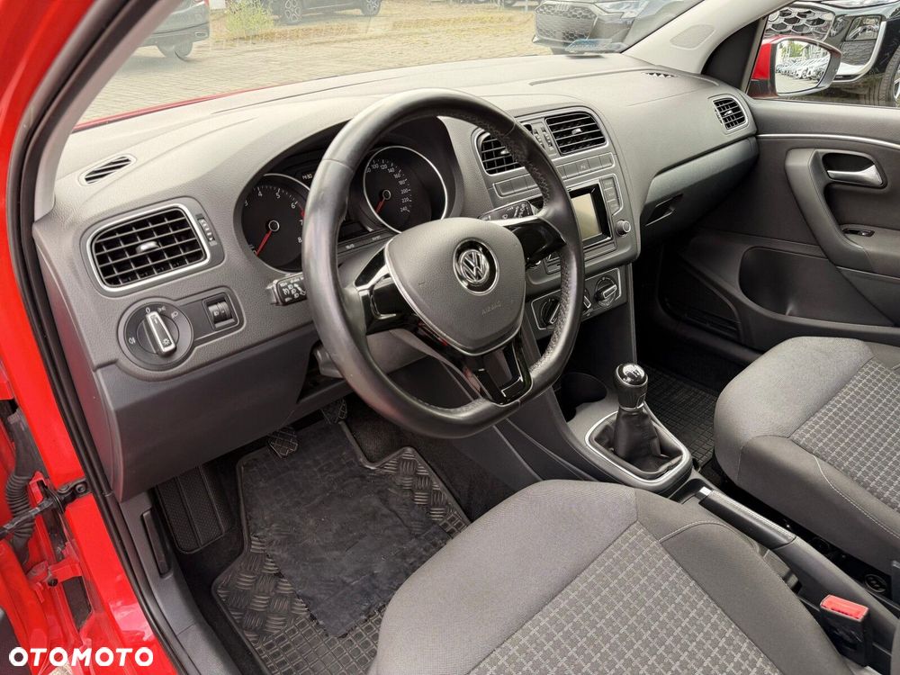 Volkswagen Polo - 10