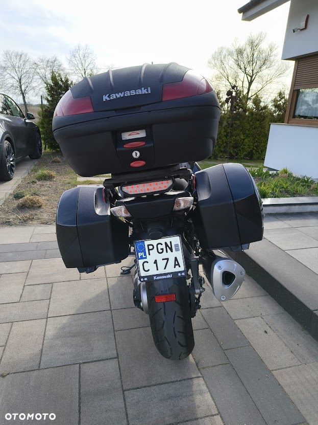 Kawasaki GTR - 12