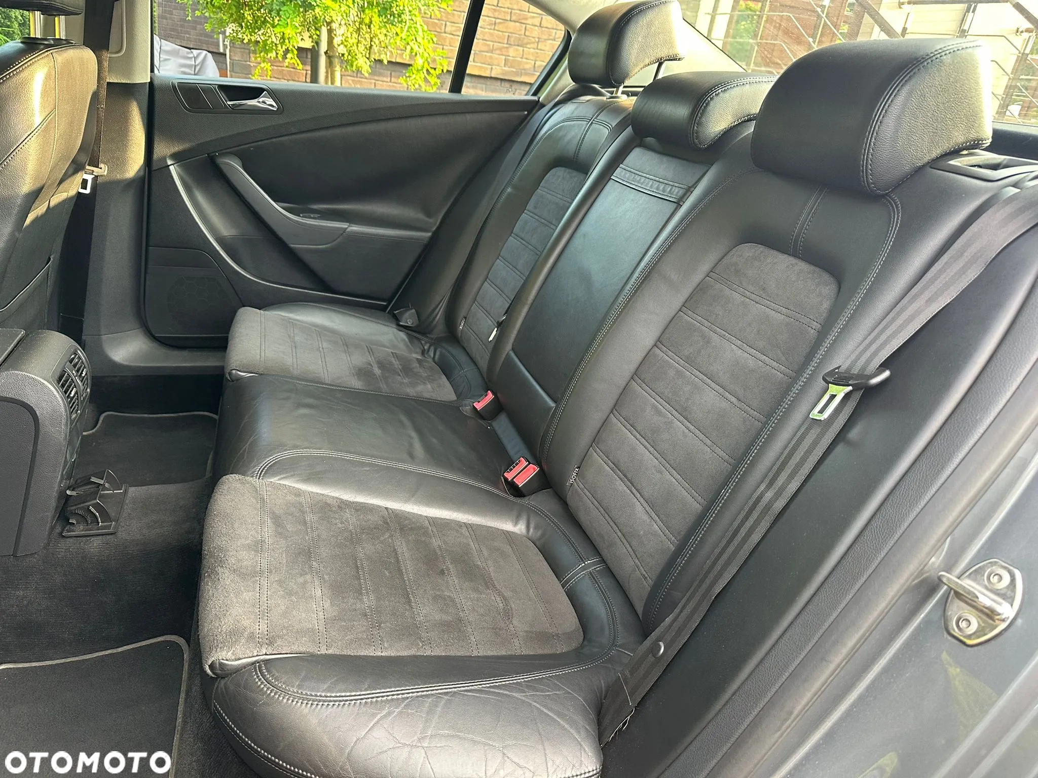Volkswagen Passat 2.0 TDI DPF Highline - 7