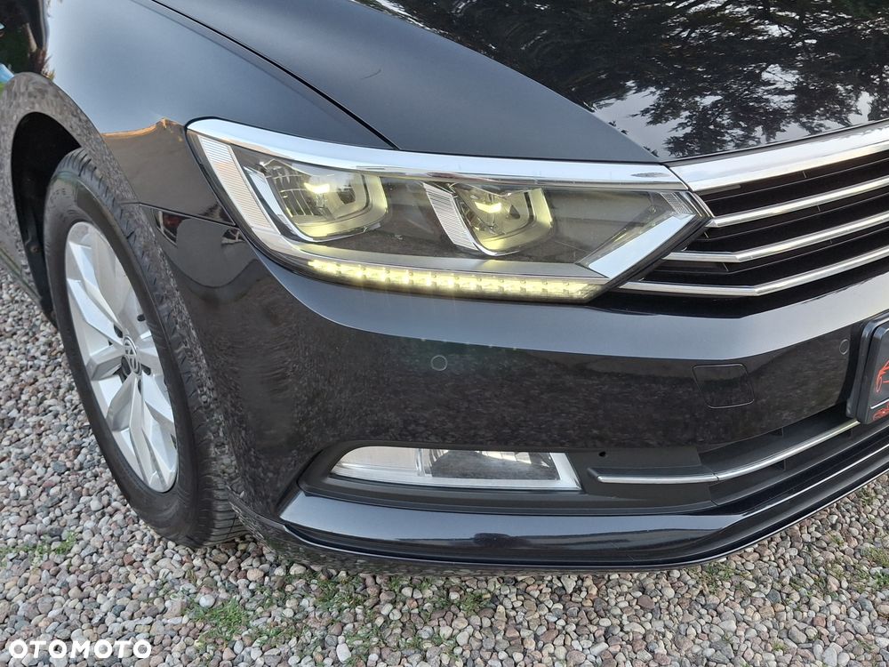 Volkswagen Passat - 19