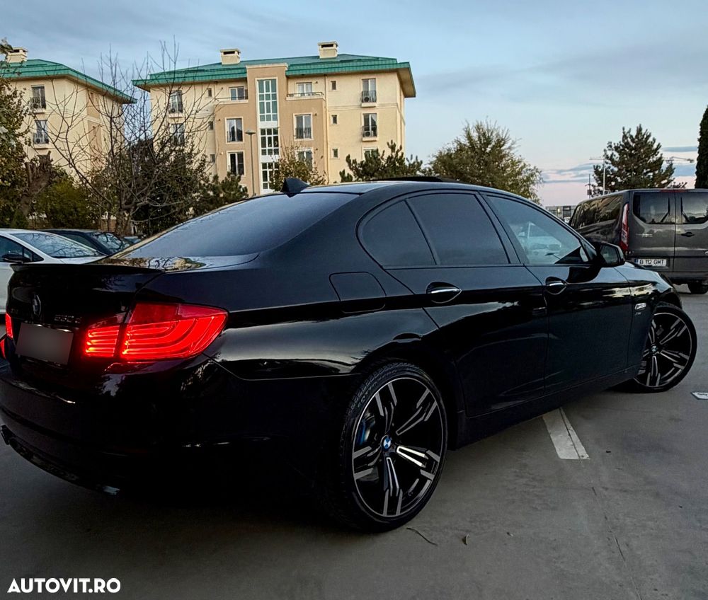 BMW Seria 5 530d xDrive - 5