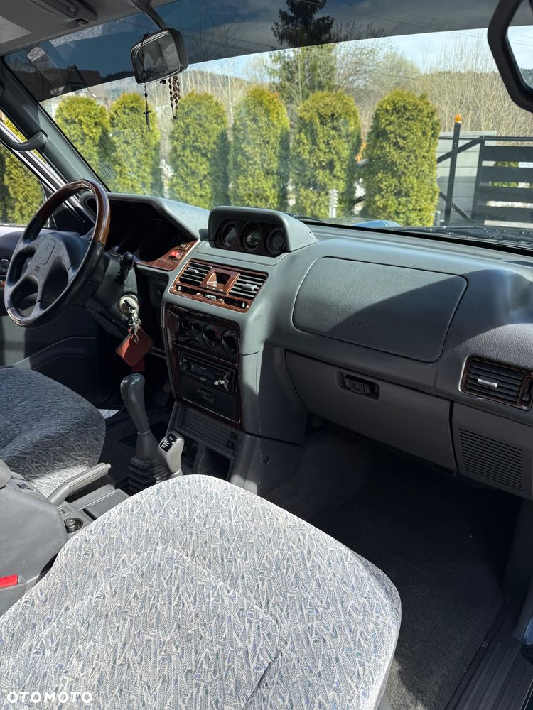 Mitsubishi Pajero 2.8 TD GLS 4os - 17