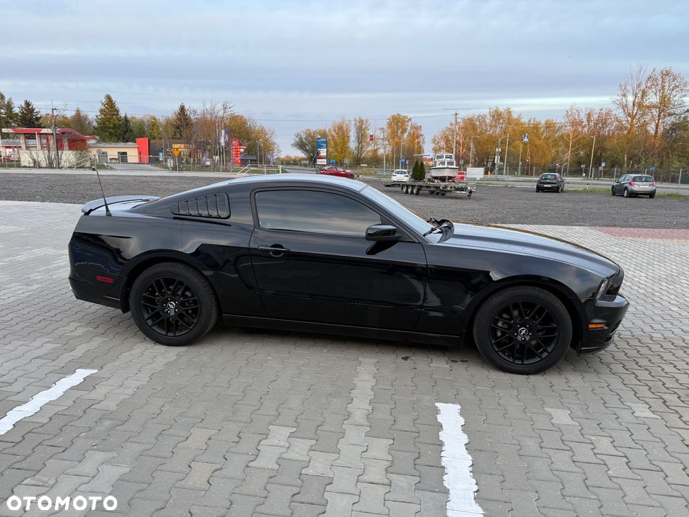 Ford Mustang 3.7 V6 Premium - 3