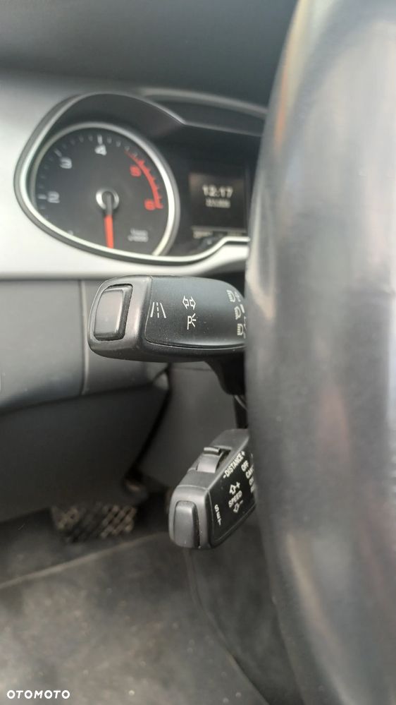 Audi A4 Avant 2.0 TDI clean diesel Multitronic - 11