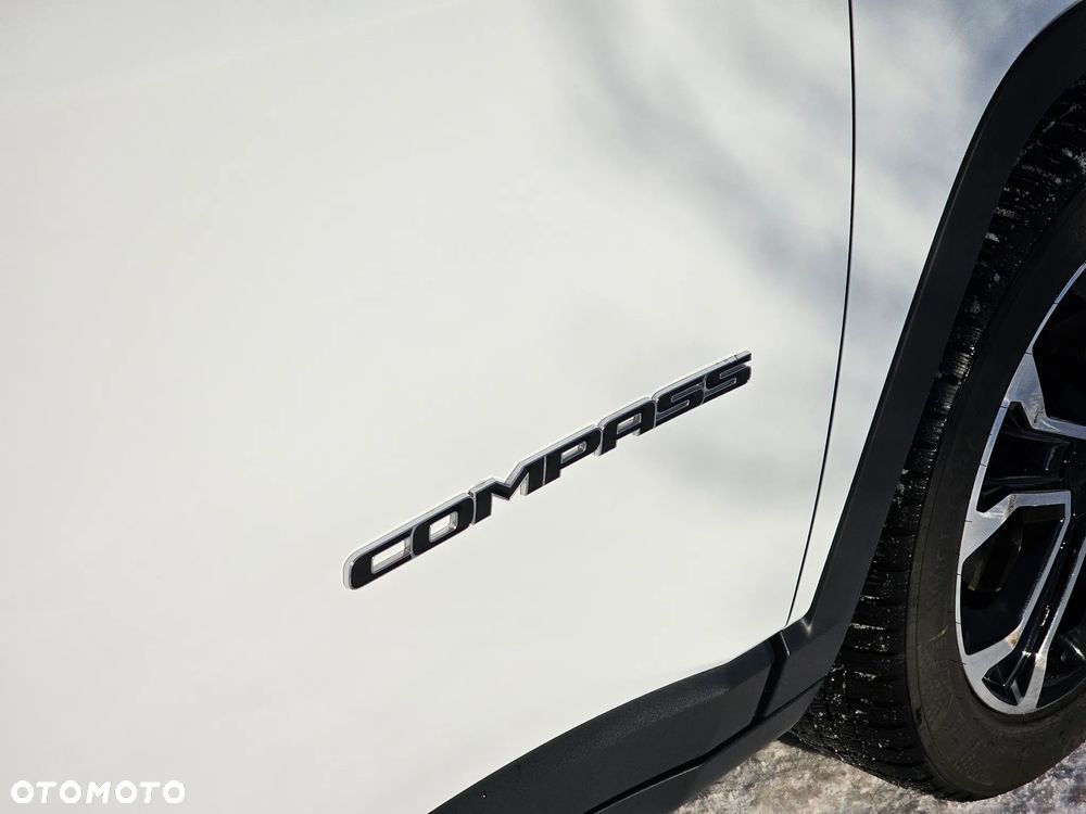 Jeep Compass - 22