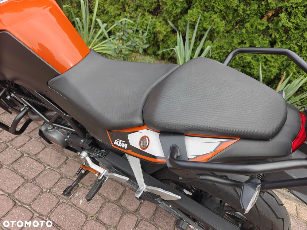 KTM Duke - 17