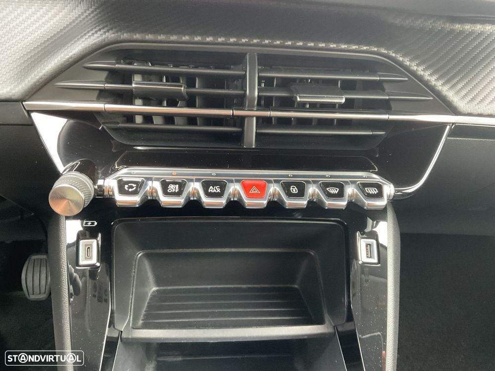 Peugeot 2008 1.2 PureTech Active Pack - 28