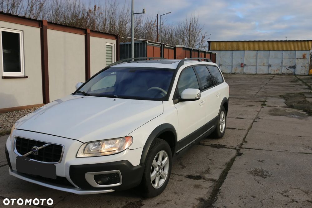 Volvo XC 70 3.2 AWD Momentum - 3
