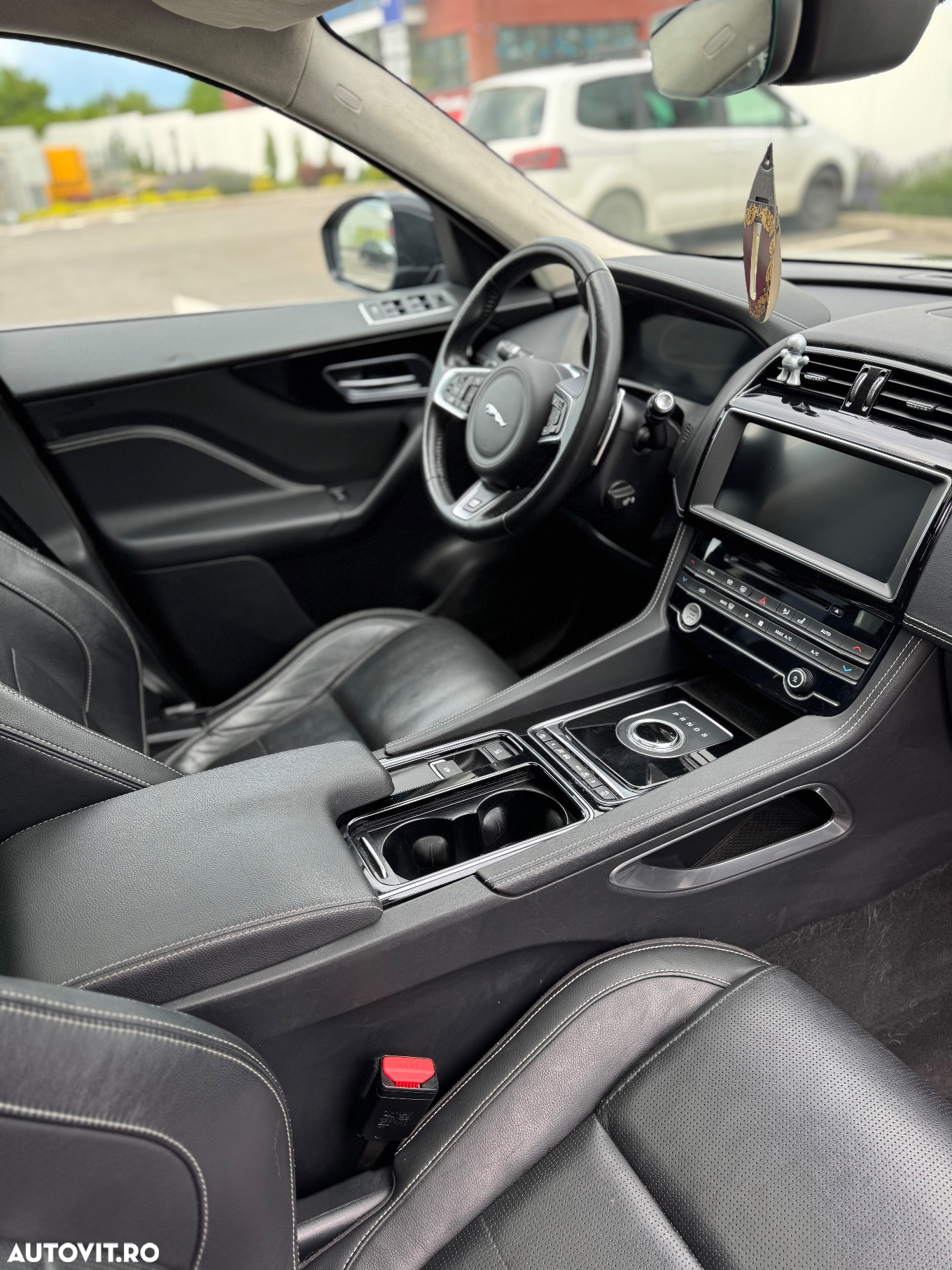 Jaguar F-Pace 30d AWD R-Sport - 7
