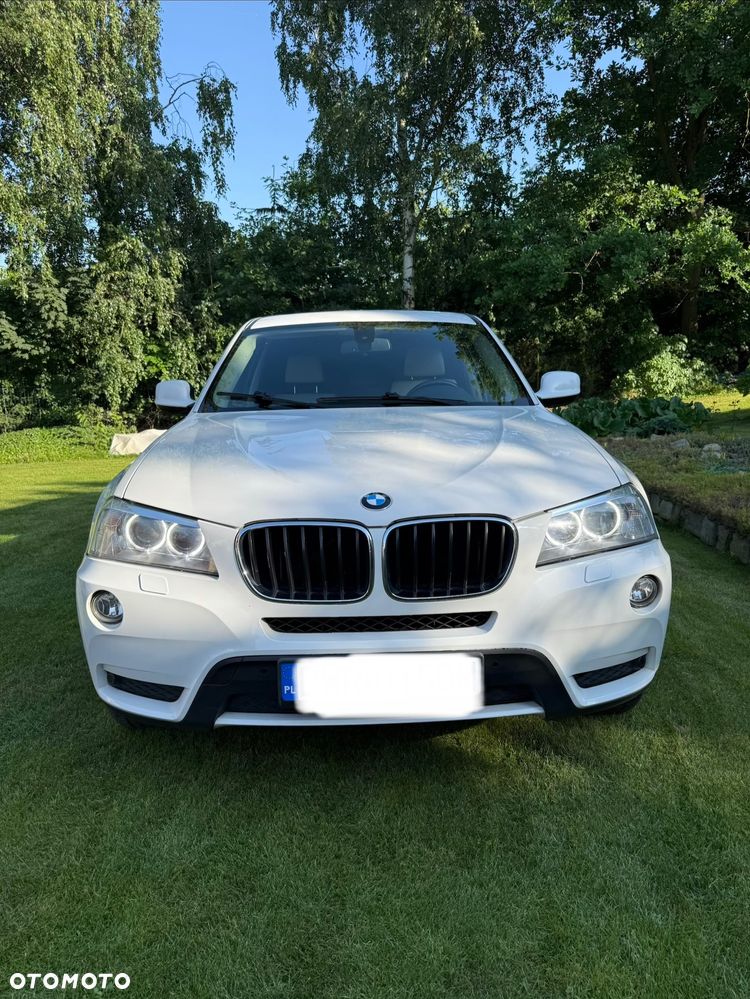 BMW X3 xDrive28i Sport-Aut - 3
