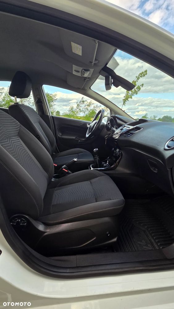 Ford Fiesta 1.6 TDCi Titanium - 11