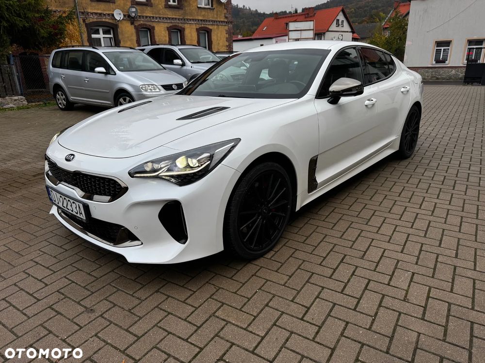 Kia Stinger 3.3 T-GDI V6 GT AWD - 2
