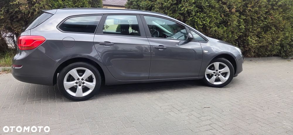 Opel Astra 1.6 Color Edition - 18