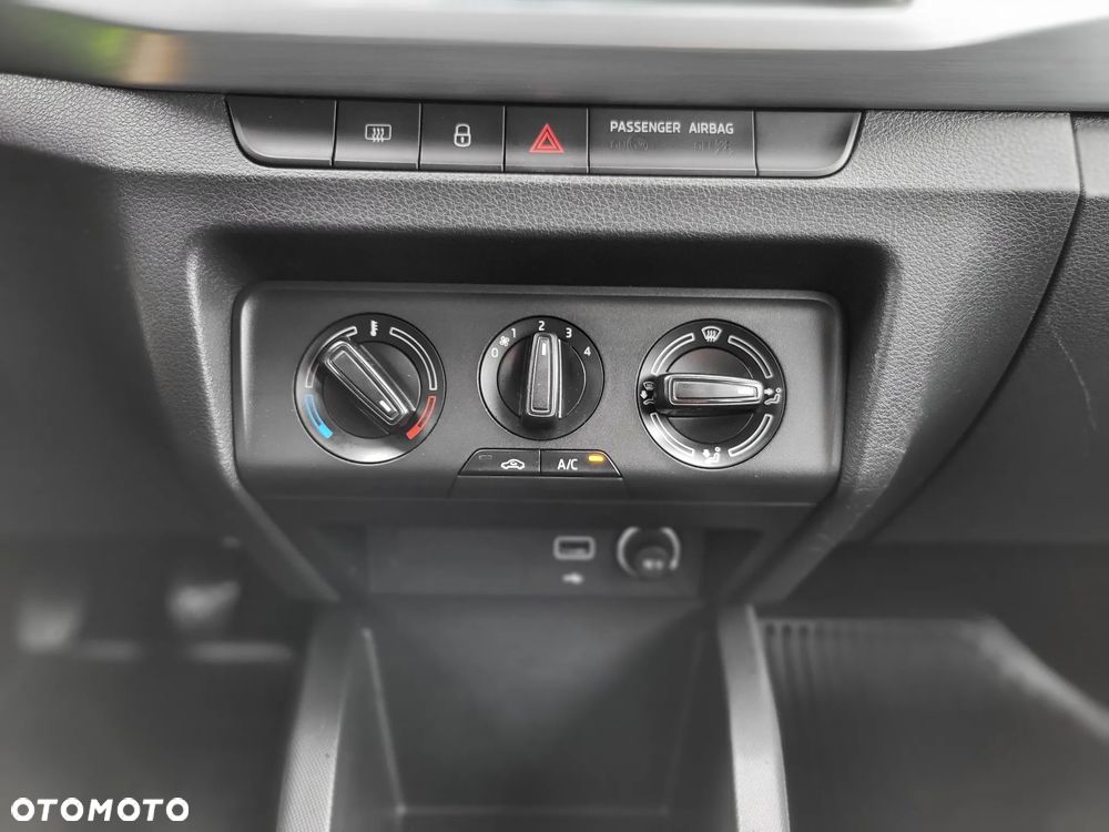 Skoda Fabia 1.0 Ambition - 16