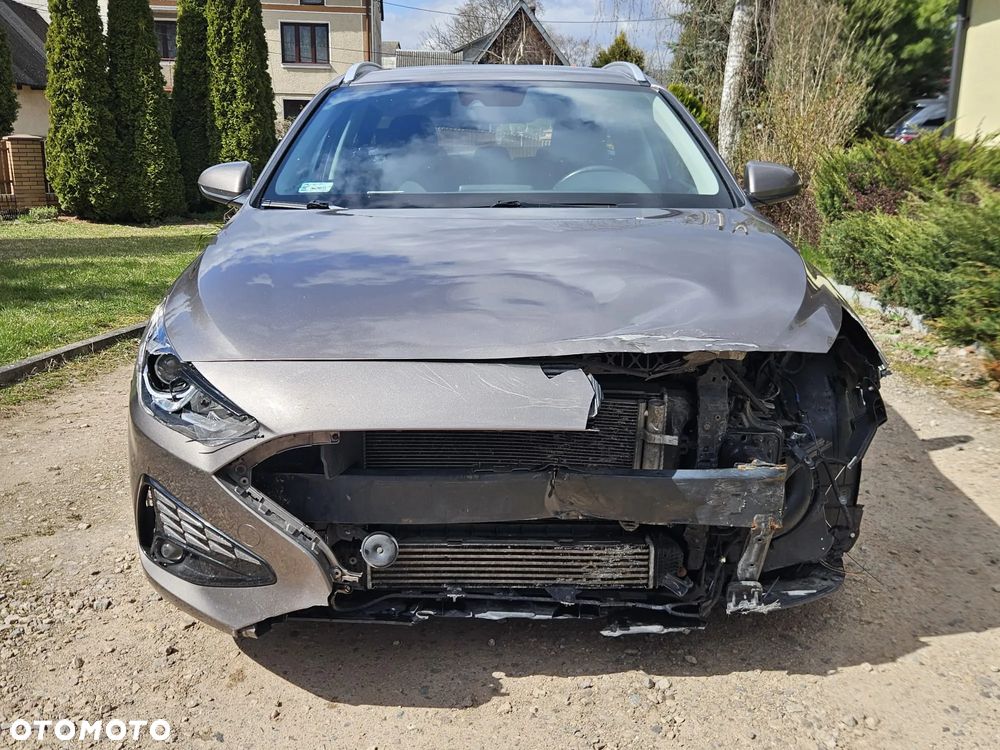 Hyundai i30 1.0 T-GDI Classic + DCT - 3